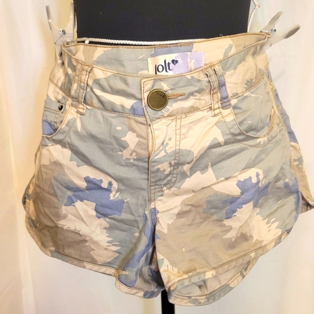 Ladies sz. 7 Jolt camo shorts - Picture 1 of 5